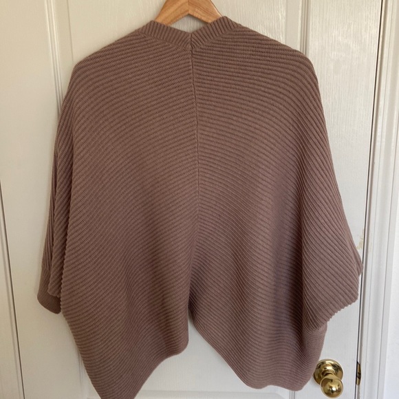 Cardigan wrap sweater tan - Picture 2 of 4